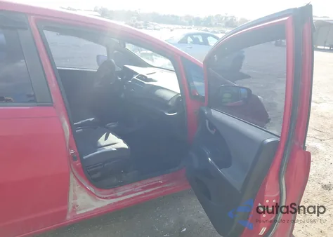 2013 Honda Fit from USA, damaged, VIN JHMGE8H38DC019704